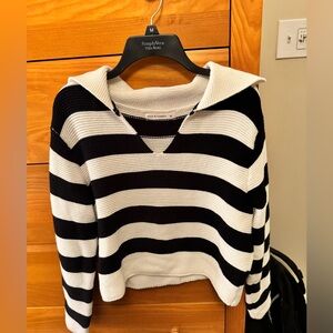 Moon & Madison V-Neck Striped Sweater